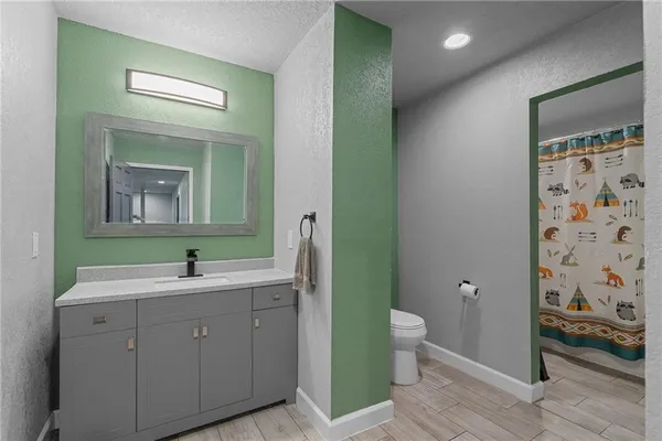 $525,000 | 9414 Greenton Road, Odessa, MO 64076