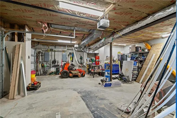 $525,000 | 9414 Greenton Road, Odessa, MO 64076