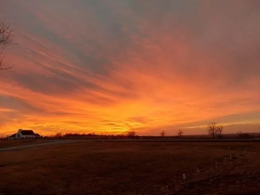 $525,000 | 9414 Greenton Road, Odessa, MO 64076
