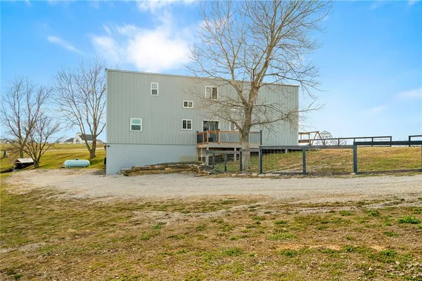 $525,000 | 9414 Greenton Road, Odessa, MO 64076