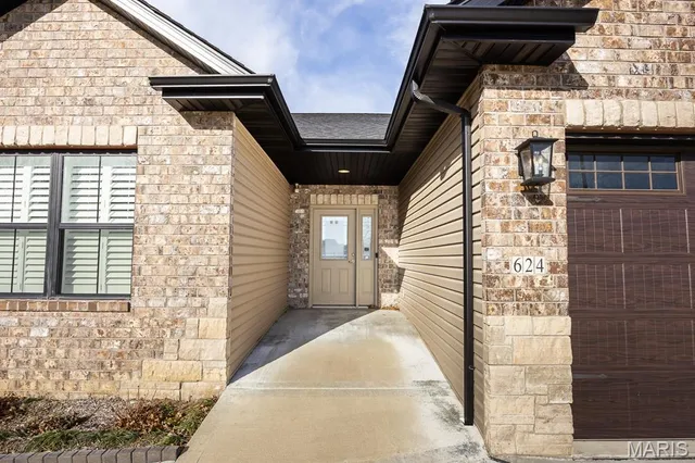 $479,000 | 624 Briar Meadow Court, Troy, IL 62294