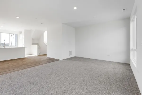 $3,200 | 1274 Catalina Court, Schaumburg, IL 60173