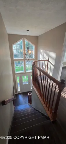 $2,350 | 412 Lakeside Drive, East Stroudsburg, PA 18301