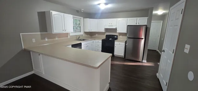 $2,350 | 412 Lakeside Drive, East Stroudsburg, PA 18301