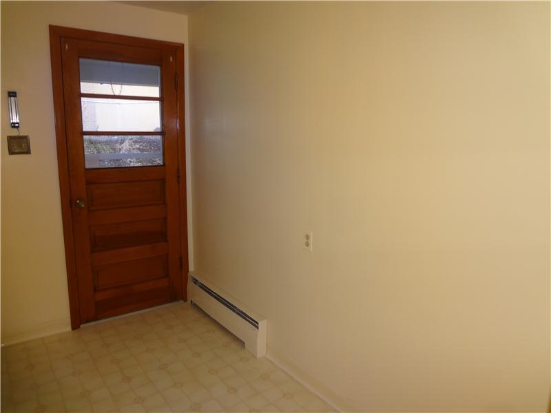 1105 East Windhaven Road Pittsburgh, PA 15205 - Photo 11 of 25 Kitchen.