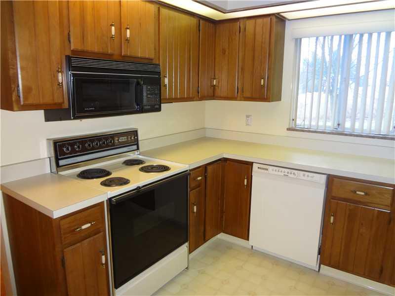 1105 East Windhaven Road Pittsburgh, PA 15205 - Photo 12 of 25 Kitchen.