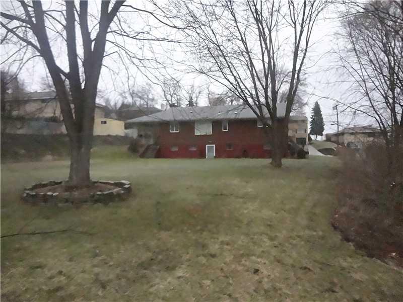 1105 East Windhaven Road Pittsburgh, PA 15205 - Photo 4 of 25 Exterior Back.