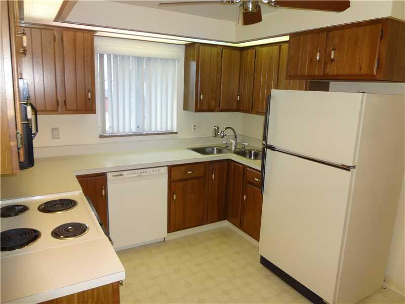 1105 East Windhaven Road Pittsburgh, PA 15205 - Photo 10 of 25 Kitchen.