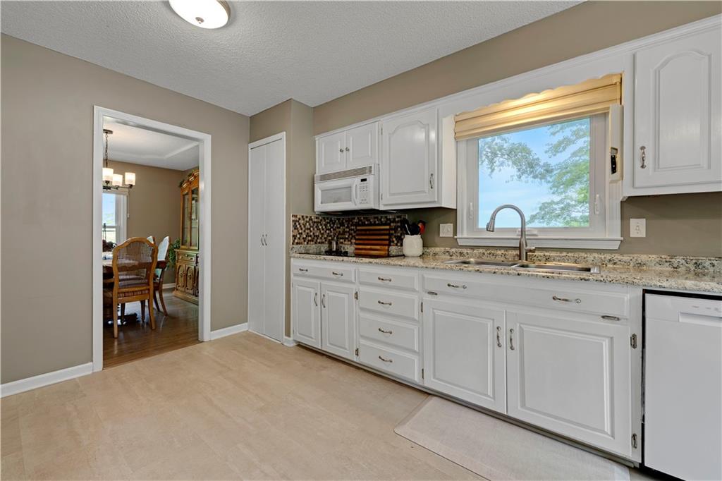 22800 South State Line Road Bucyrus, KS 66013 - Photo 16 of 53 Gallery Image 16