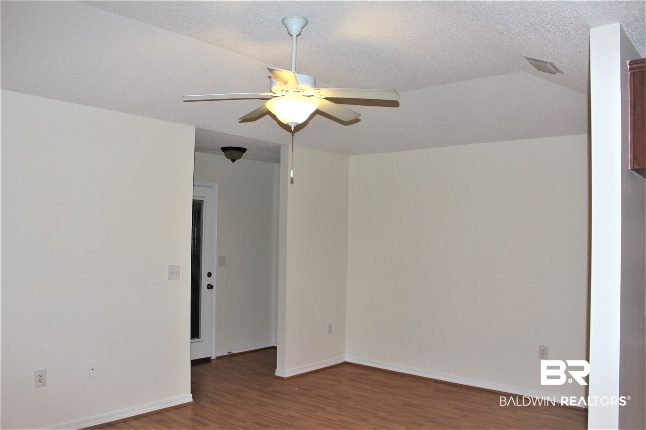1490 Majesty Loop Foley, AL 36535 - Photo 3 of 9