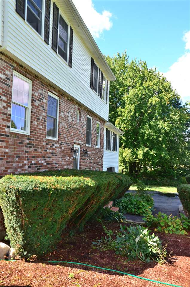 42 Tirrell Road Bedford, NH 03110 - Photo 24 of 28
