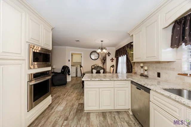 $340,000 | 12572 Parkwood Drive, Baton Rouge, LA 70815