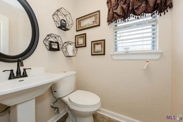 $340,000 | 12572 Parkwood Drive, Baton Rouge, LA 70815