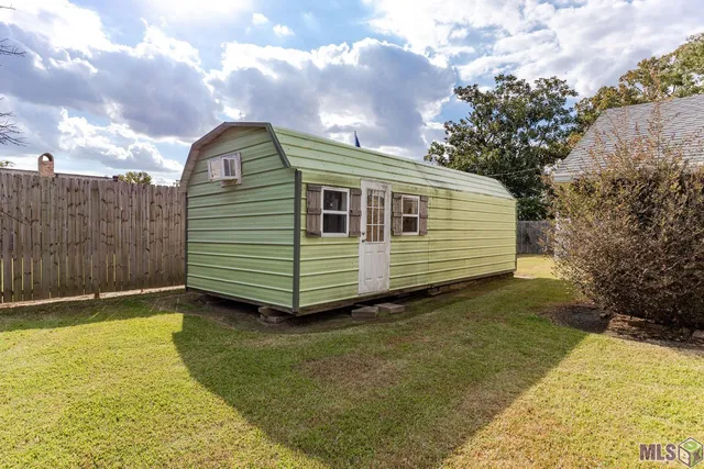 $340,000 | 12572 Parkwood Drive, Baton Rouge, LA 70815