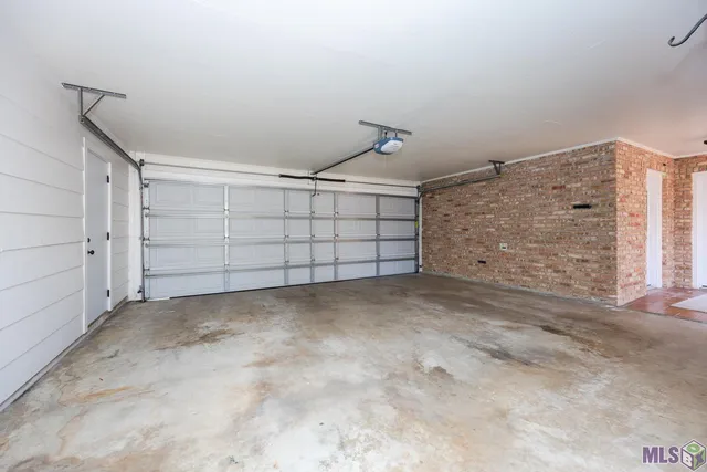 $340,000 | 12572 Parkwood Drive, Baton Rouge, LA 70815