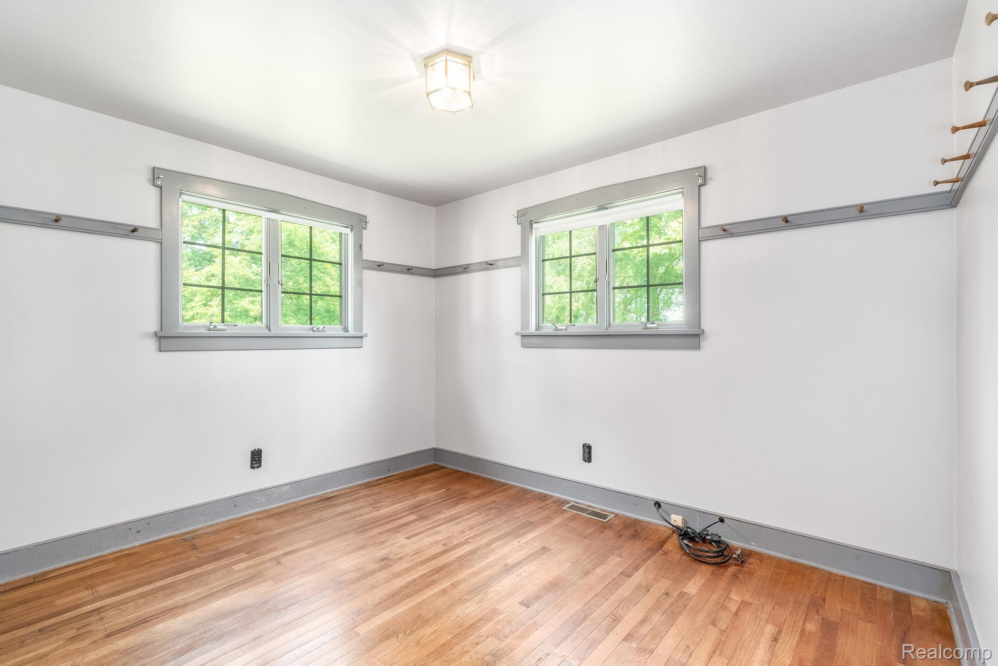 25326 Waltz Road New Boston, MI 48164 - Photo 14 of 36 25326 waltz-2504.jpg