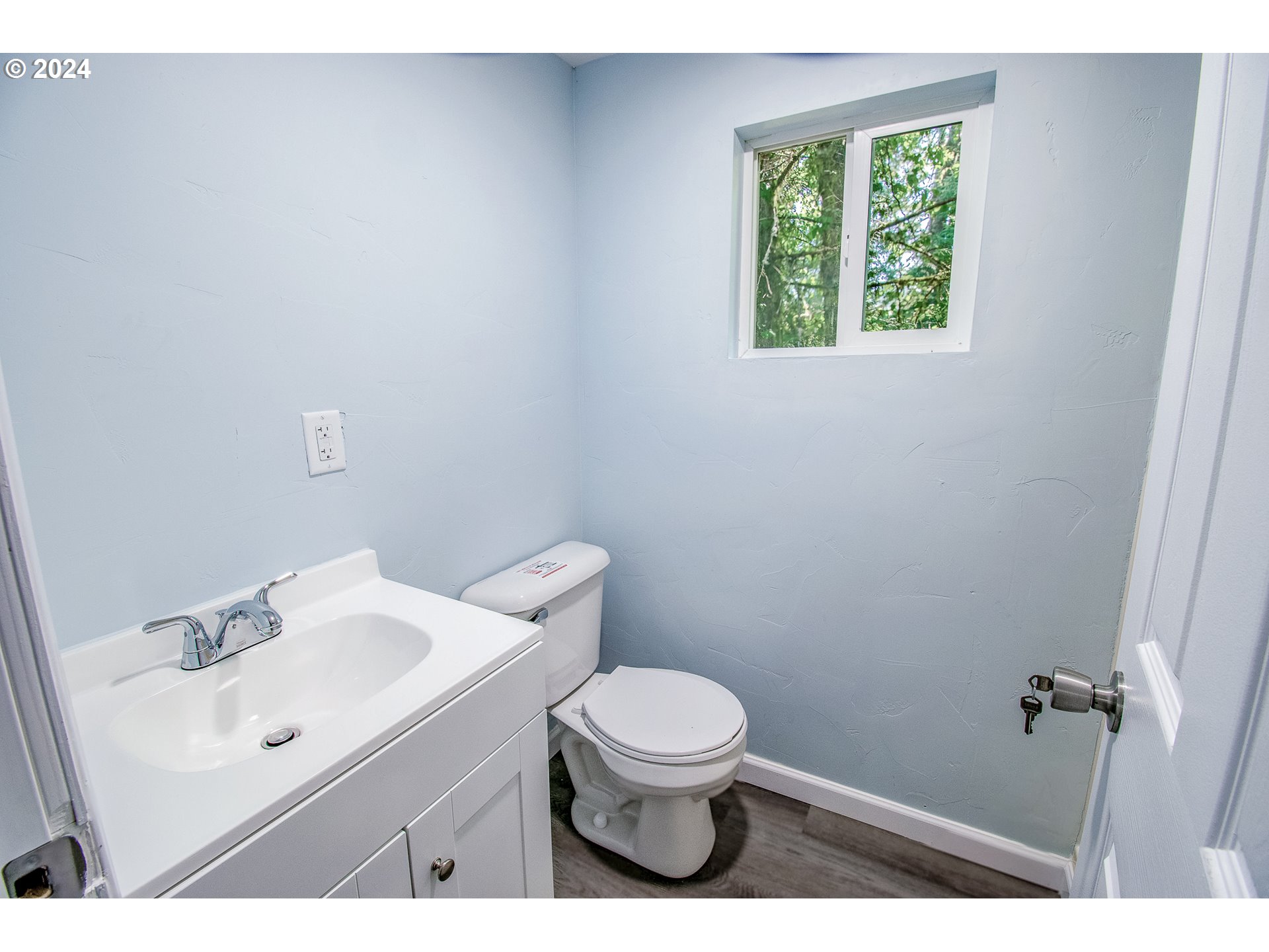 96455 Blocks Shady Lane Lakeside, OR 97449 - Photo 11 of 48