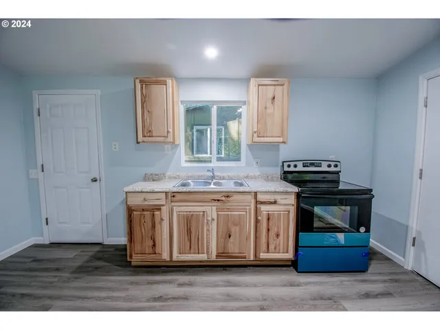 $229,000 | 96455 Blocks Shady Lane, Lakeside, OR 97449