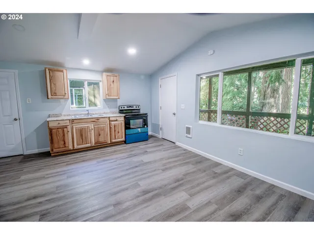 $229,000 | 96455 Blocks Shady Lane, Lakeside, OR 97449