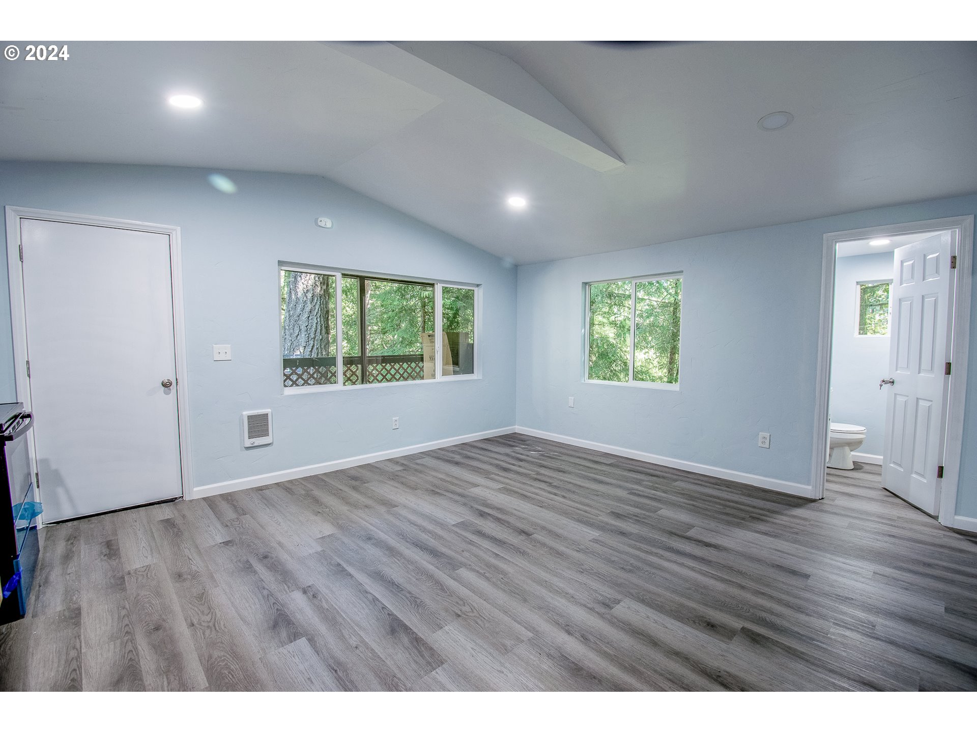 96455 Blocks Shady Lane Lakeside, OR 97449 - Photo 10 of 48