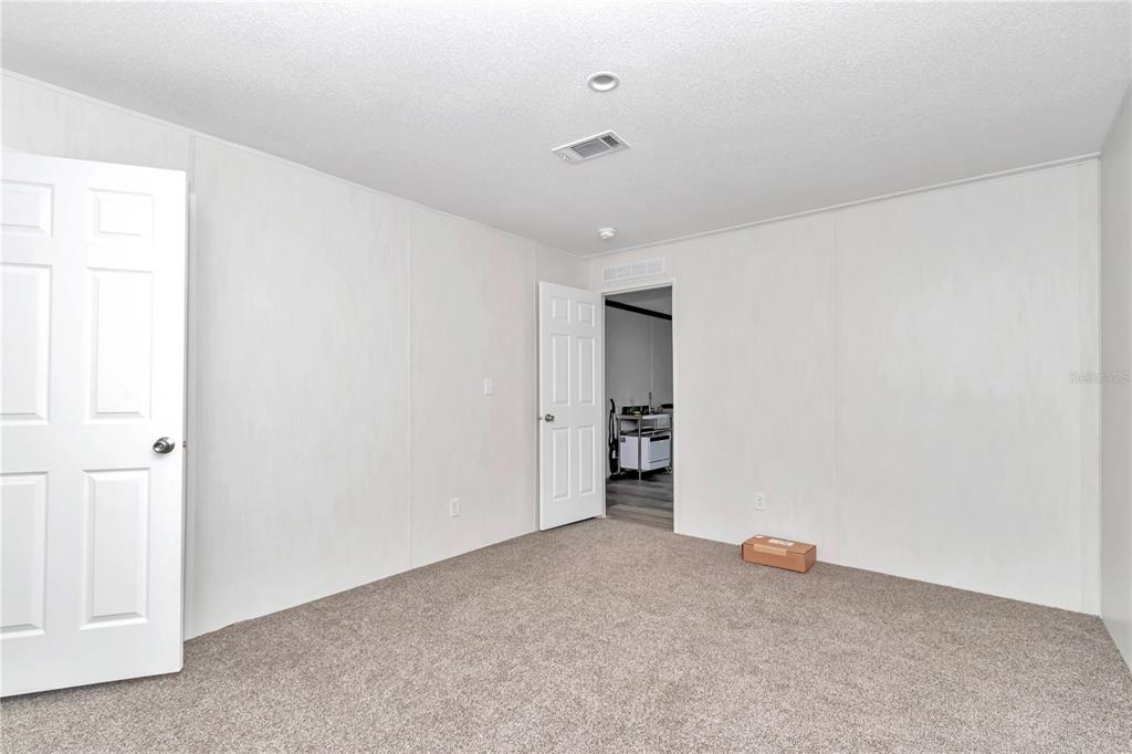 5190 Southwest 178th Terrace Dunnellon, FL 34432 - Photo 40 of 51 an empty room with closet