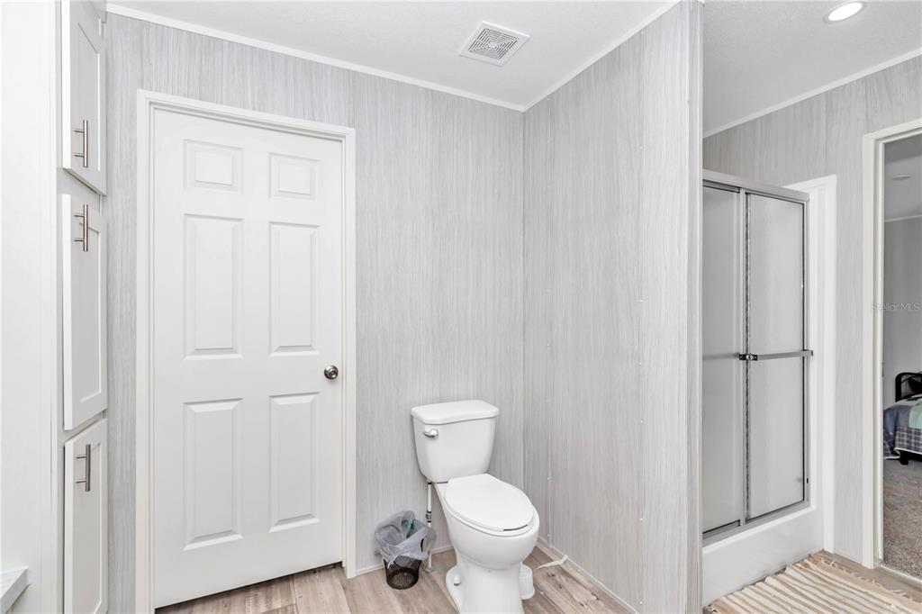 5190 Southwest 178th Terrace Dunnellon, FL 34432 - Photo 48 of 51 a bathroom with a toilet