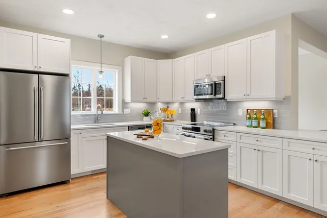 $654,900 | 65 Driftwood, Unit 25, Sandown, NH 03873