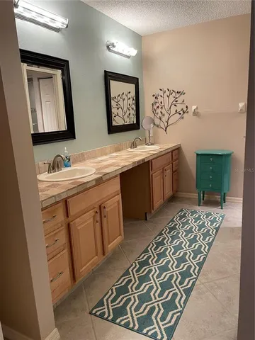 $2,000 | 1801 East Lake Road South, Unit 8E, Palm Harbor, FL 34685