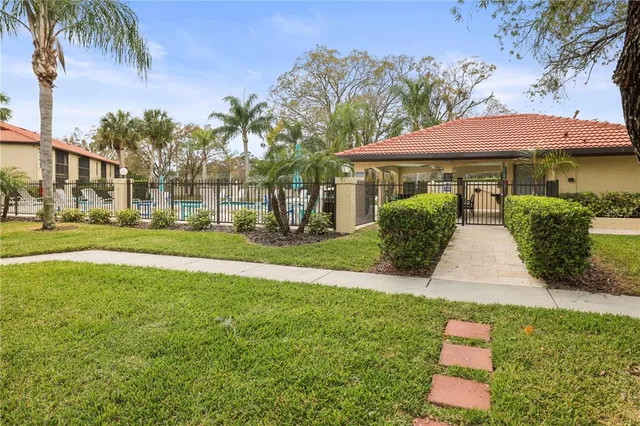 $2,000 | 1801 East Lake Road South, Unit 8E, Palm Harbor, FL 34685