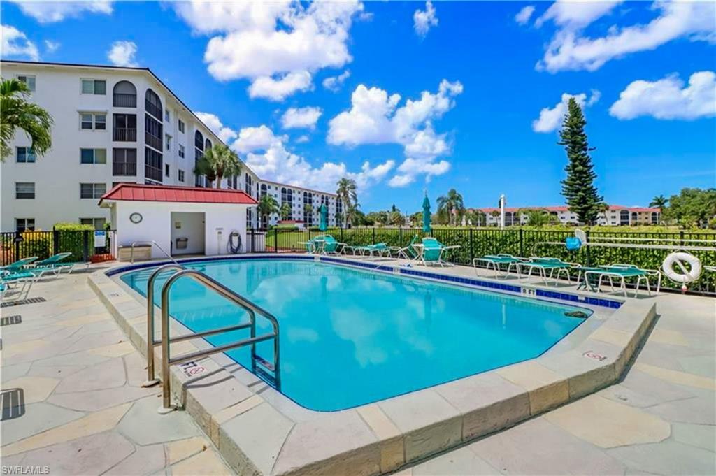 29 High Point Circle East, Unit 403 Naples, FL 34103 - Photo 49 of 50