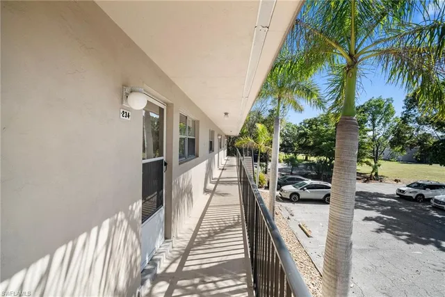 $99,900 | 1560 Colonial Boulevard, Unit 234, Fort Myers, FL 33907