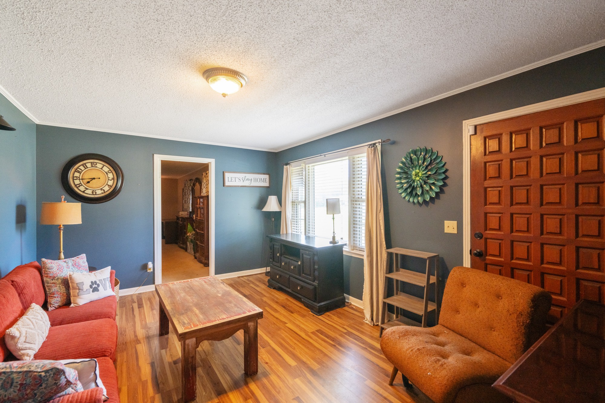 300 Buena Vista Road Huntingdon, TN 38344 - Photo 2 of 23 a living room with furniture and a large window
