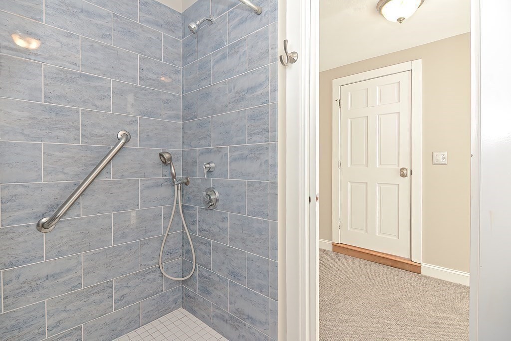 85 Moosehill Road Walpole, MA 02032 - Photo 33 of 42