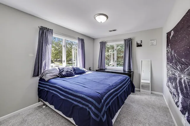 $399,000 | 3600 Owl Drive, Rolling Meadows, IL 60008