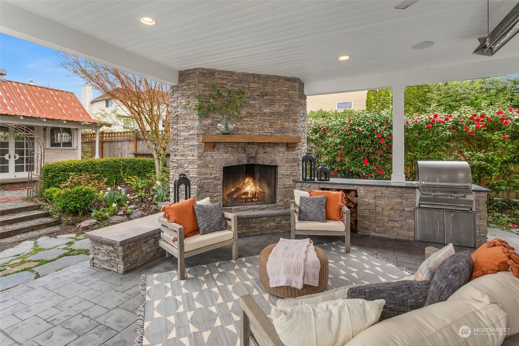 9027 Northeast 152nd Place Bothell, WA 98011 - Photo 3 of 38 Gallery Image 3