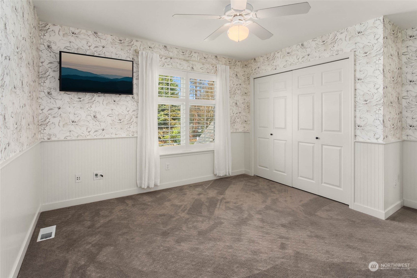 9027 Northeast 152nd Place Bothell, WA 98011 - Photo 33 of 38 Gallery Image 33