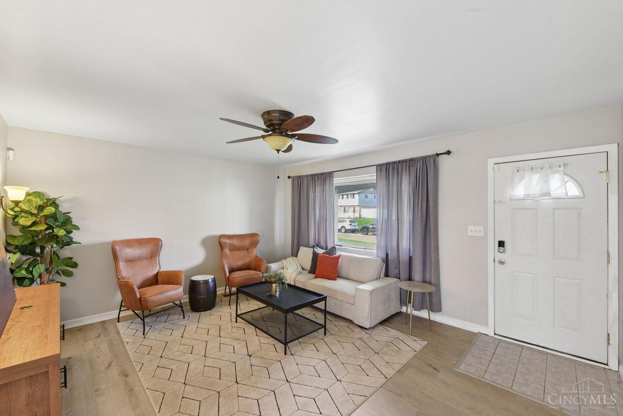 712 Danbury Road Cincinnati, OH 45240 - Photo 6 of 40