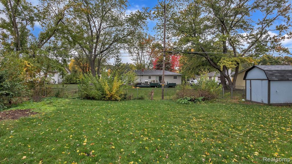 47285 Dequindre Road Rochester Hills, MI 48307 - Photo 39 of 52