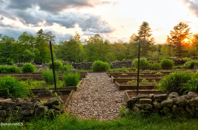 $4,995,000 | 764 East Hill Road, New Marlborough, MA 01259