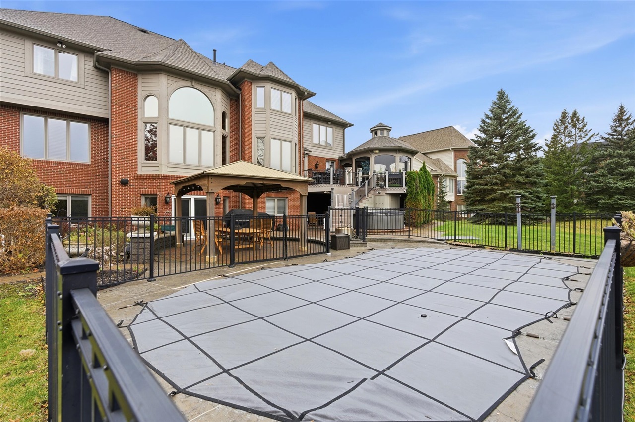 5520 Whitehall Boulevard Rochester, MI 48306 - Photo 83 of 99