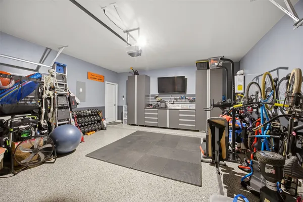 $2,700 | 904 View Drive, Georgetown, TX 78628