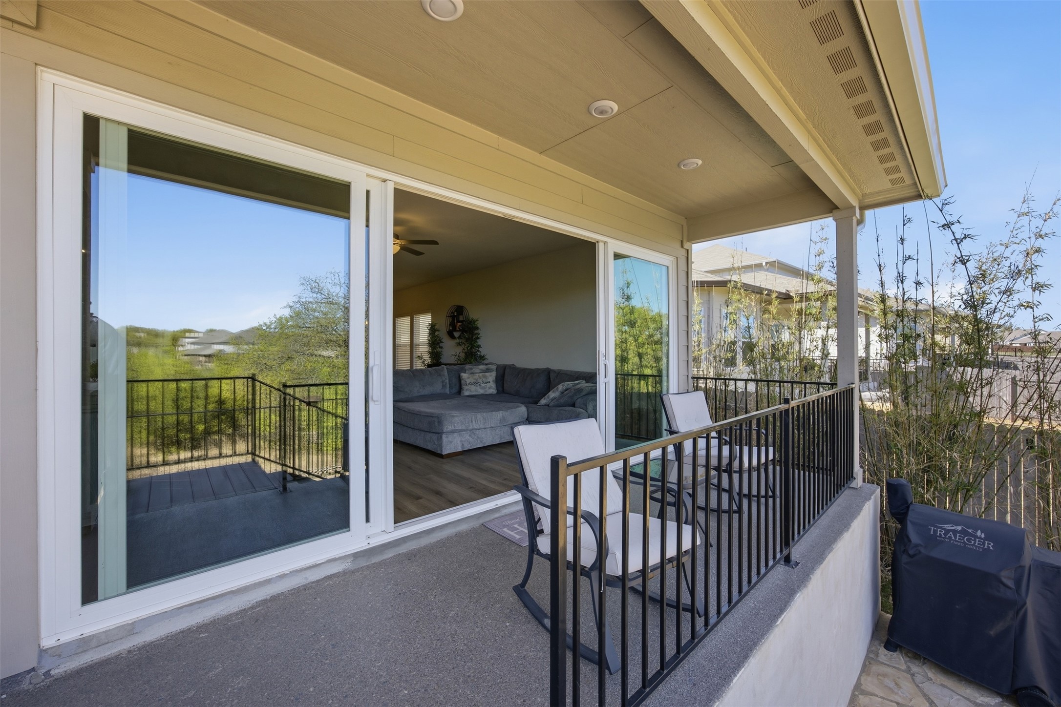 904 View Drive Georgetown, TX 78628 - Photo 30 of 40 a view of a balcony