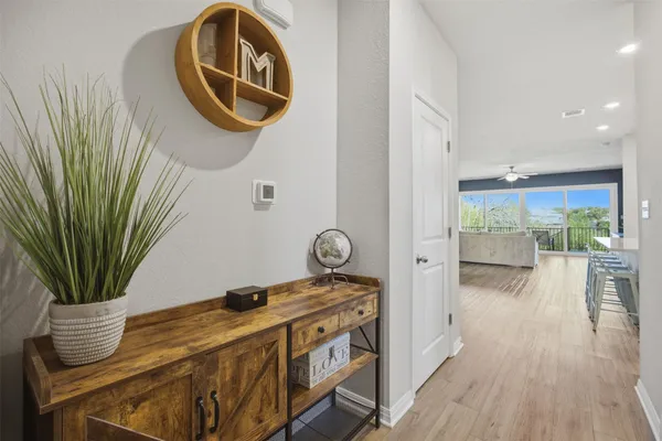 $2,700 | 904 View Drive, Georgetown, TX 78628