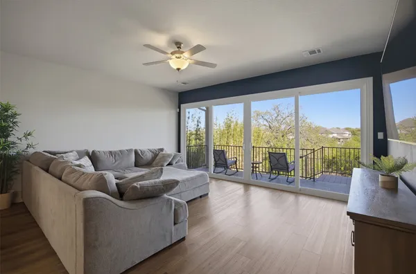 $2,700 | 904 View Drive, Georgetown, TX 78628