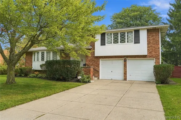 $534,900 | 87 Surrey Run, Amherst, NY 14221