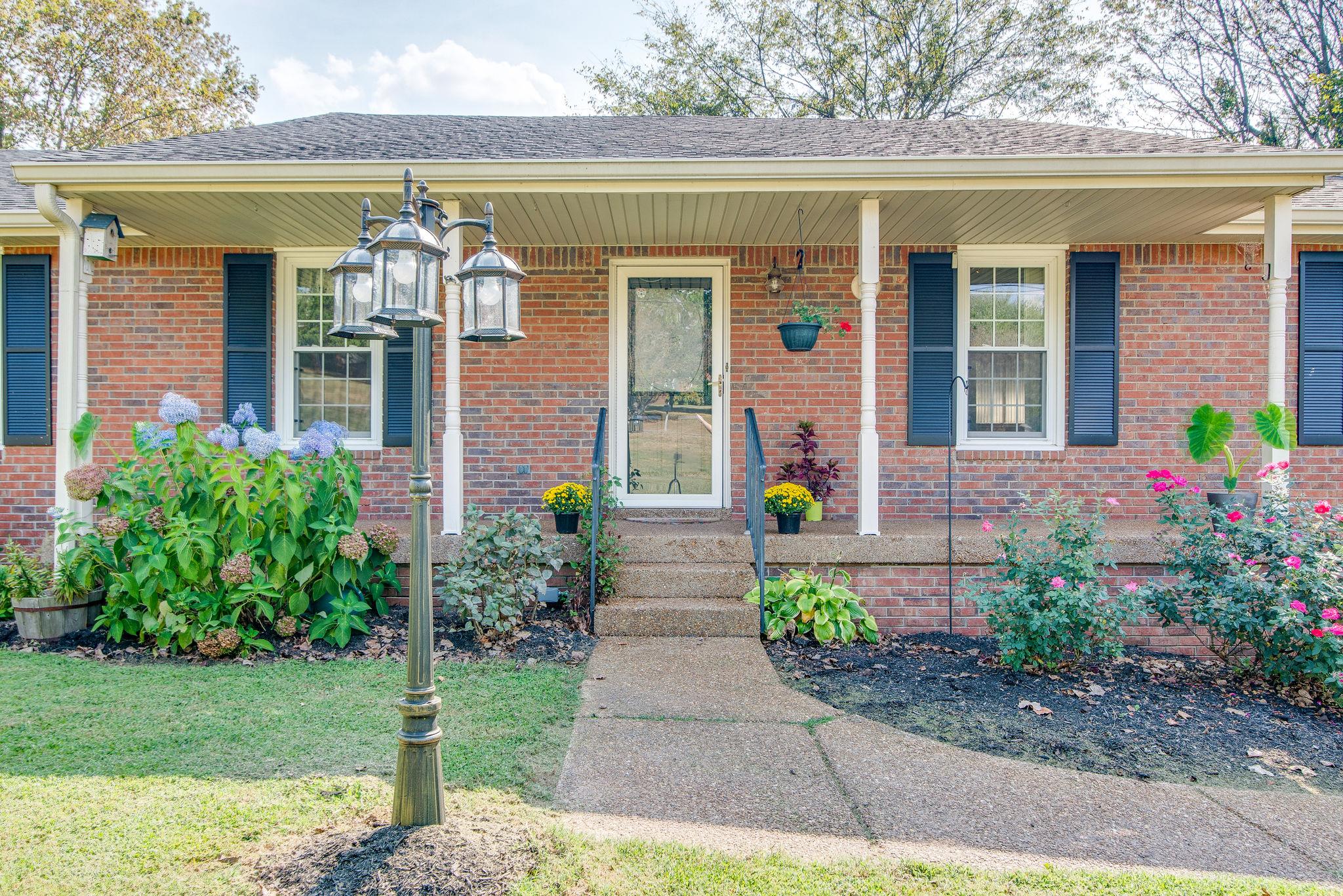 1819 Hidden Ridge Circle Mount Juliet, TN 37122 - Photo 4 of 30 Gallery Image 4