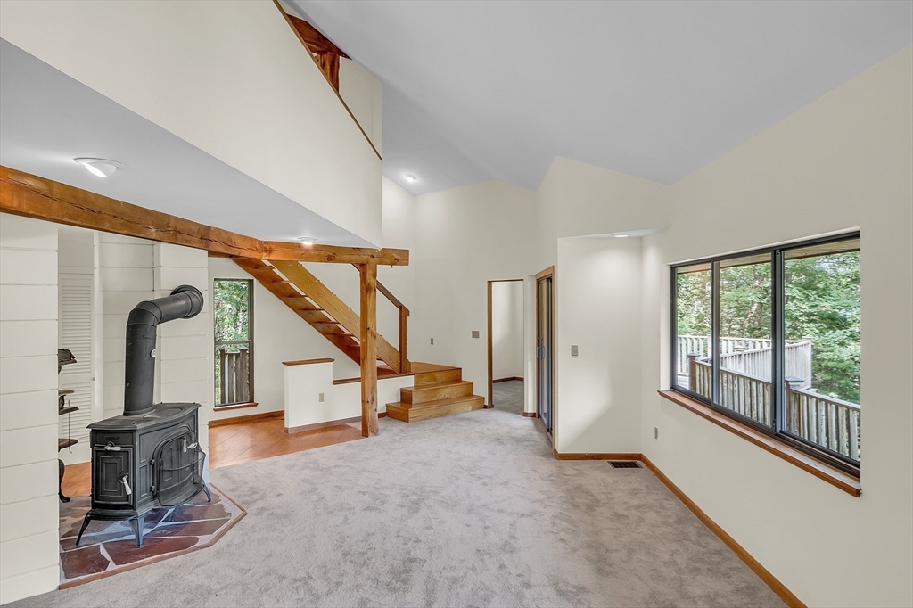 112 Littleton County Road Harvard, MA 01451 - Photo 13 of 40