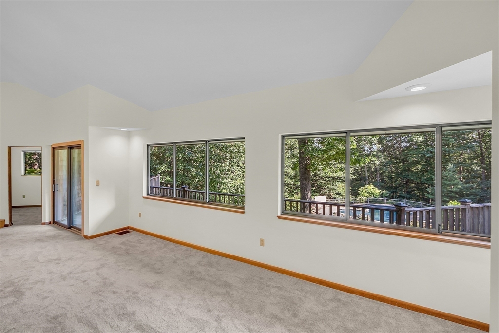 112 Littleton County Road Harvard, MA 01451 - Photo 18 of 40