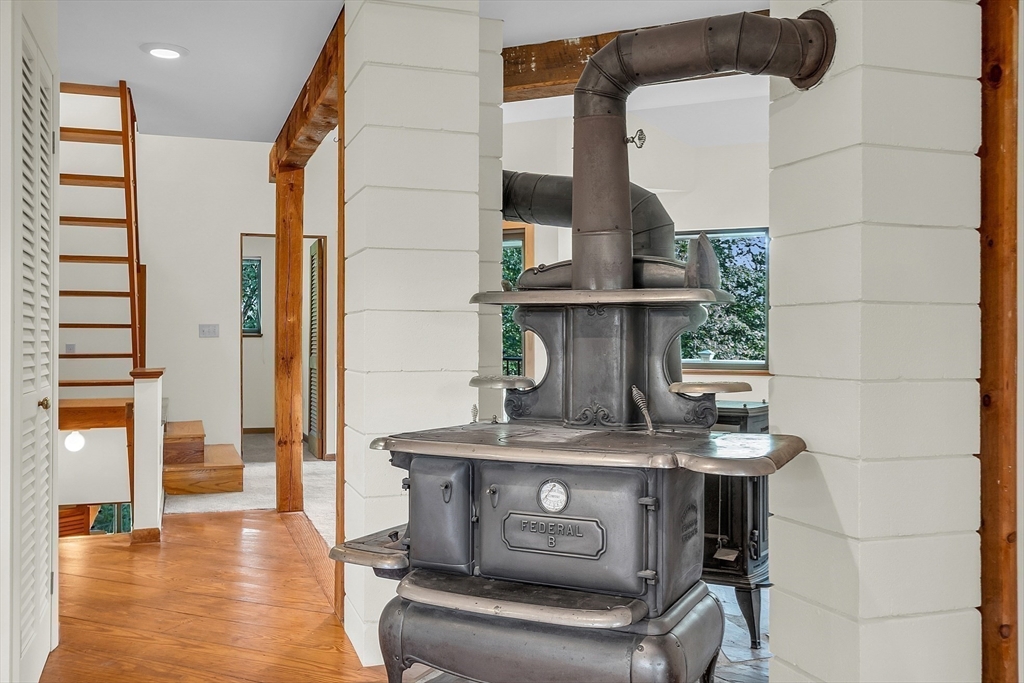 112 Littleton County Road Harvard, MA 01451 - Photo 20 of 40