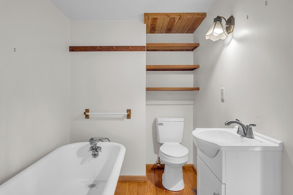 112 Littleton County Road Harvard, MA 01451 - Photo 21 of 40